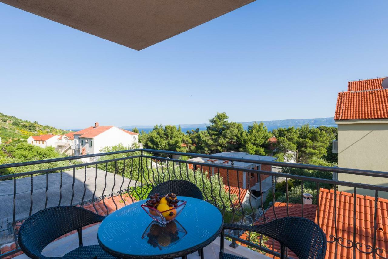 Apartments Villa Vallum Бол Екстериор снимка