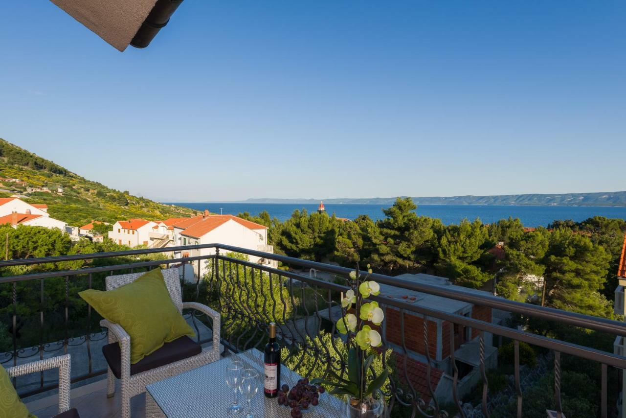 Apartments Villa Vallum Бол Екстериор снимка