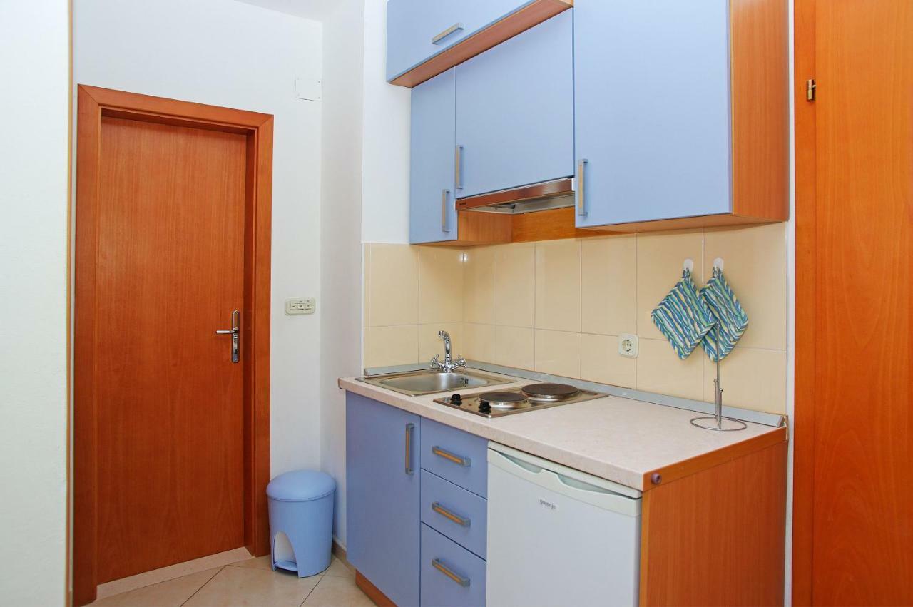 Apartments Villa Vallum Бол Екстериор снимка