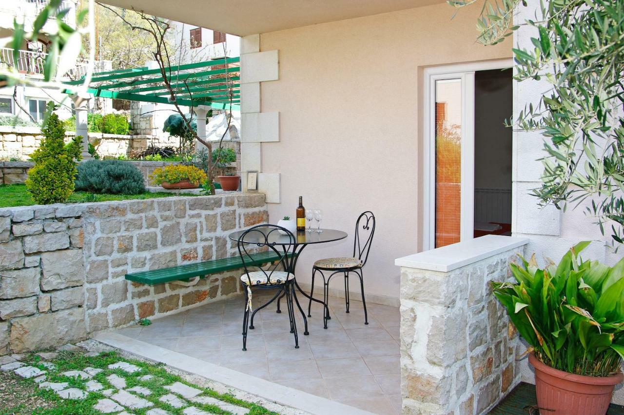 Apartments Villa Vallum Бол Екстериор снимка